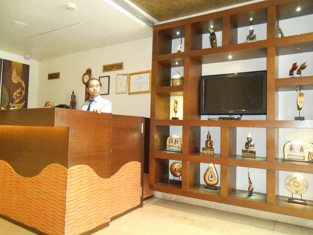 Hotel Walson Spa'O'Tel Колката Екстериор снимка
